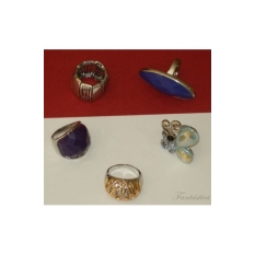 Combinado de anillos ideales para dar un toque glam y sofisticado a cualquier look 